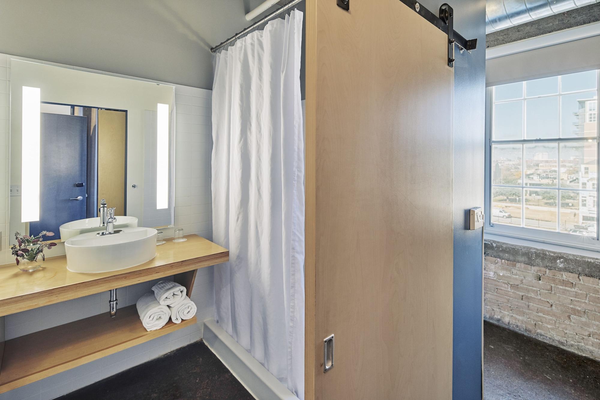 Canvas Hotel Далас Екстериор снимка